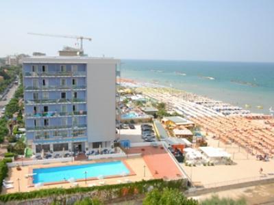 Hotel Majestic Pesaro Bagian luar foto